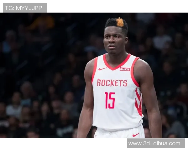 克林特卡佩拉：从新秀到明星中锋的成长之路与篮球智慧分享