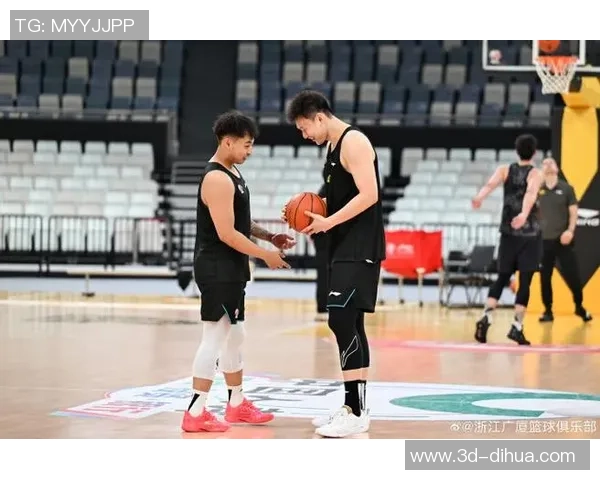 广东男篮与香港男篮激战正酣谁将赢得这场精彩对决的胜利 广东男篮与香港男篮激战正酣谁将赢得这场精彩对决的胜利